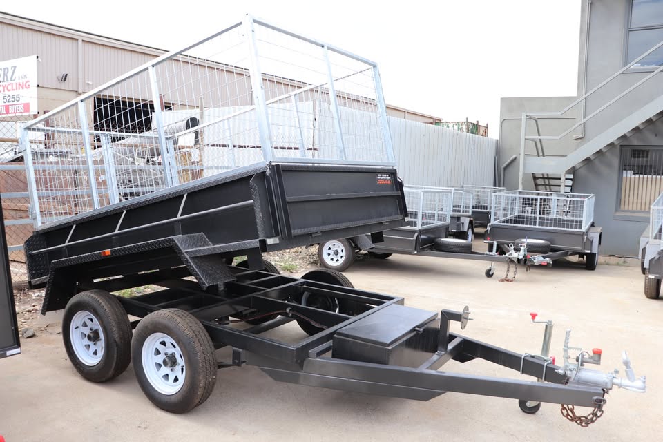 10×5 Heavy Duty Hydraulic Tipper, 3ft Cage, 2800 kg GVM